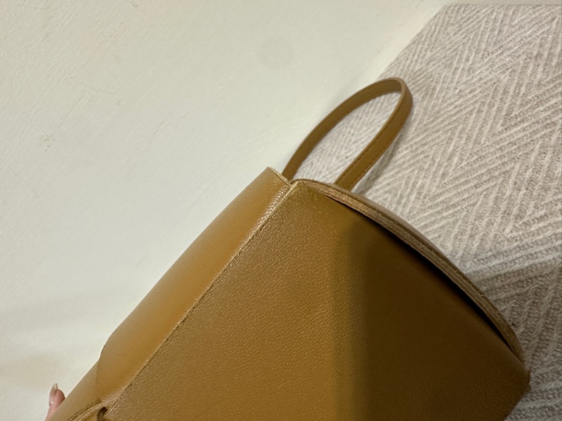 Bottega Veneta BV Mini Arco Tote 焦糖棕(實拍瑕疵反映售價、附原廠配件)-17