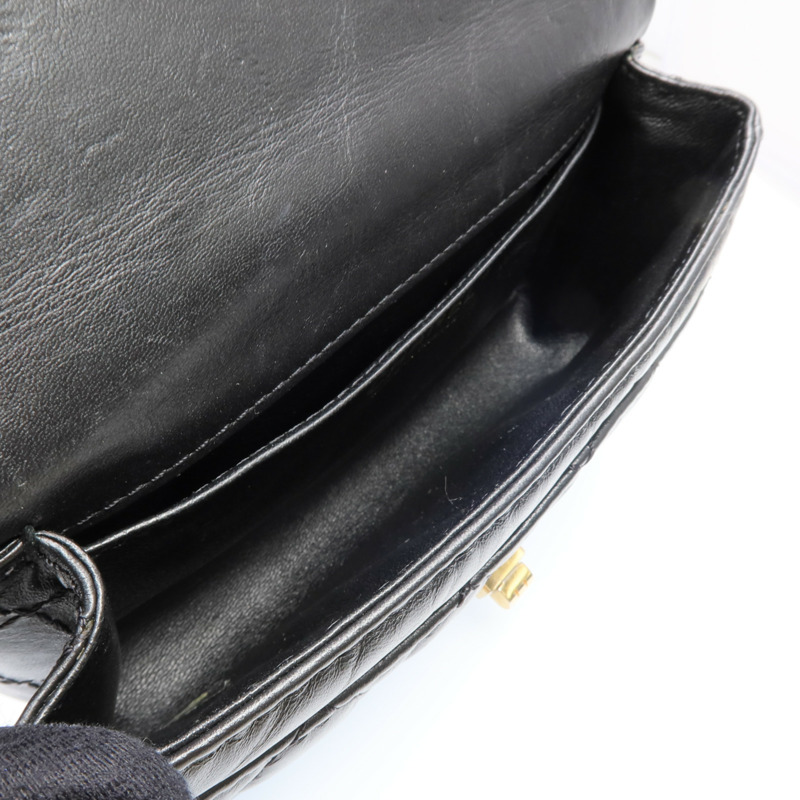 CHANEL 牛皮皮革2.55 Belt Bag金扣鏈帶肩背袋-11