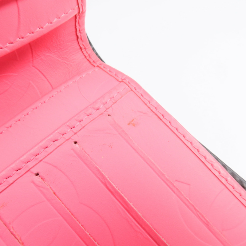 CHANEL 牛皮皮革Cambon Wallet銀扣長錢包-17