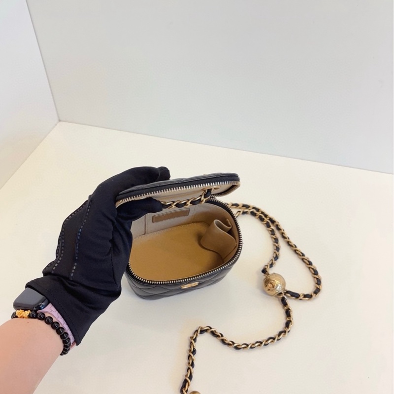 Chanel香奈兒 黑金金球鏈條盒子包-6