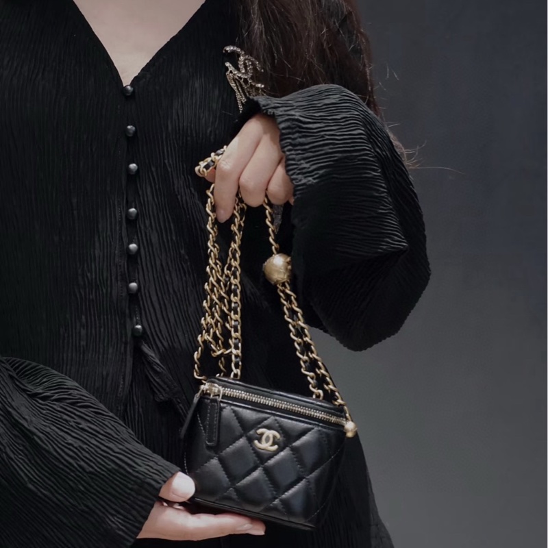 Chanel香奈兒 黑金金球鏈條盒子包-7