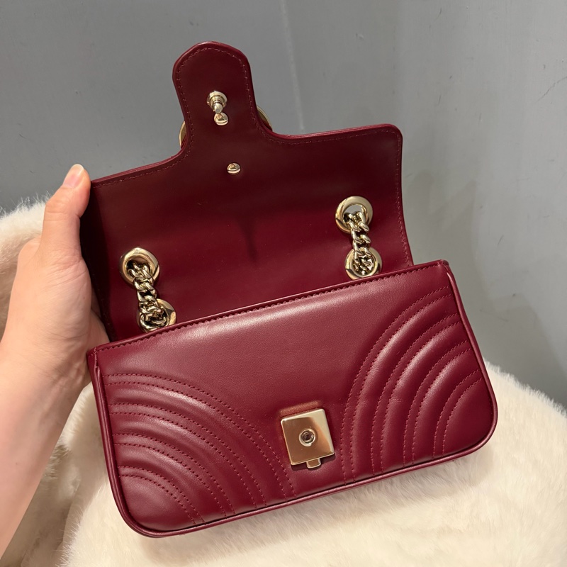 Gucci 新款 GG marmont 斜背包 肩背包 安可拉紅 淡金釦-4