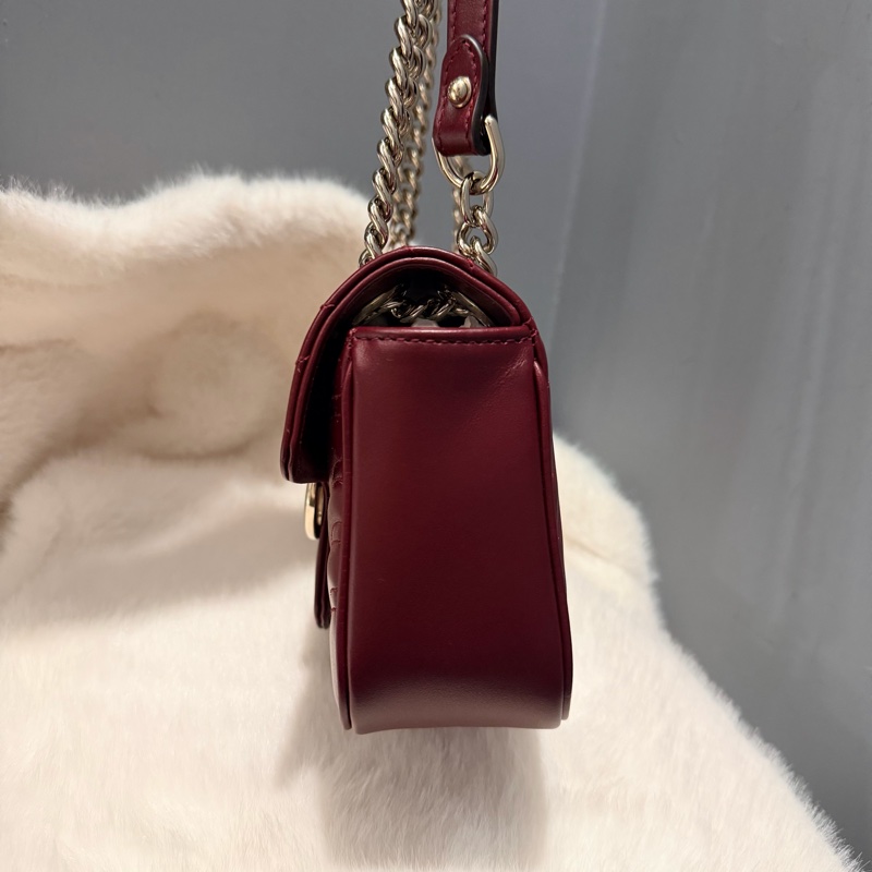 Gucci 新款 GG marmont 斜背包 肩背包 安可拉紅 淡金釦-10