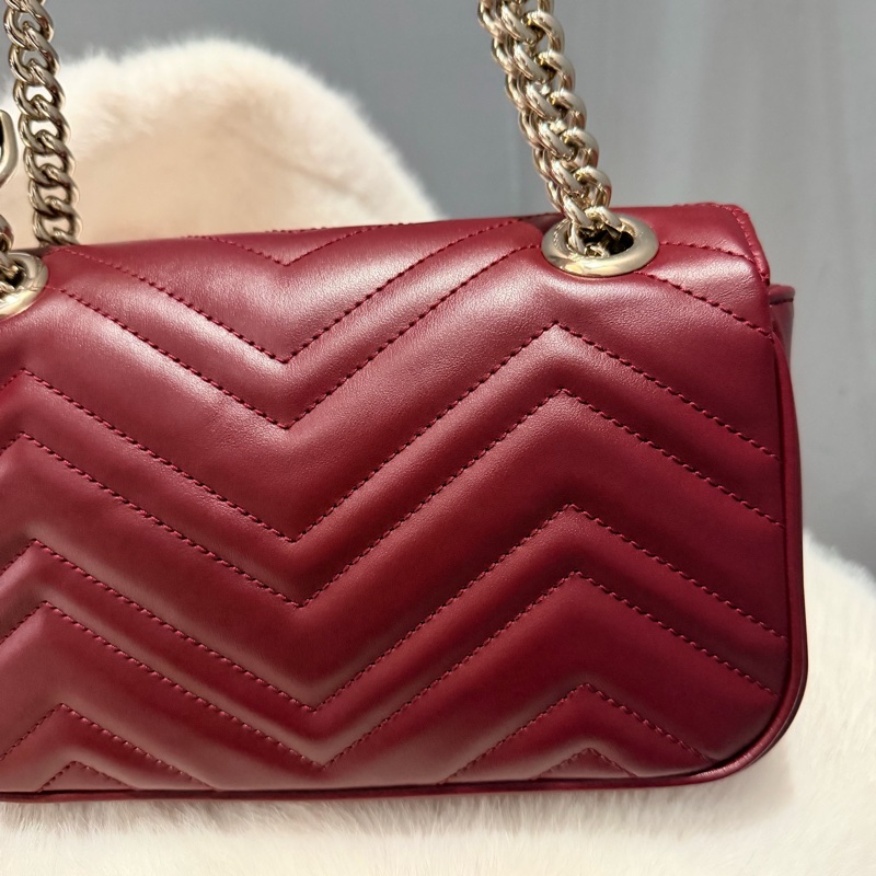 Gucci 新款 GG marmont 斜背包 肩背包 安可拉紅 淡金釦-15