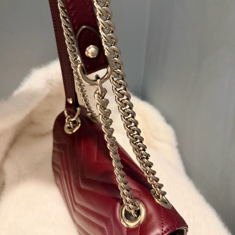 Gucci 新款 GG marmont 斜背包 肩背包 安可拉紅 淡金釦-18