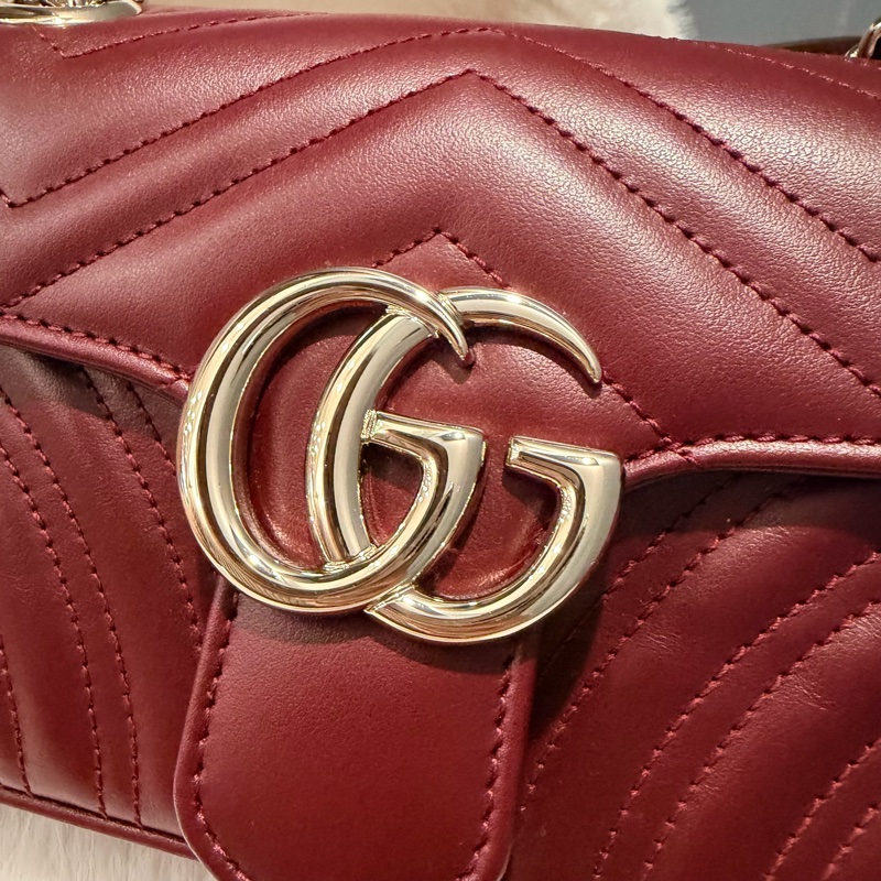 Gucci 新款 GG marmont 斜背包 肩背包 安可拉紅 淡金釦-20