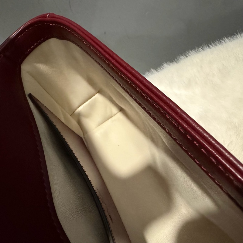 Gucci 新款 GG marmont 斜背包 肩背包 安可拉紅 淡金釦-33