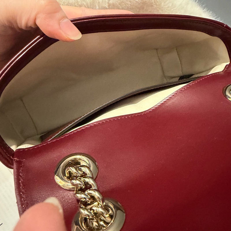 Gucci 新款 GG marmont 斜背包 肩背包 安可拉紅 淡金釦-34