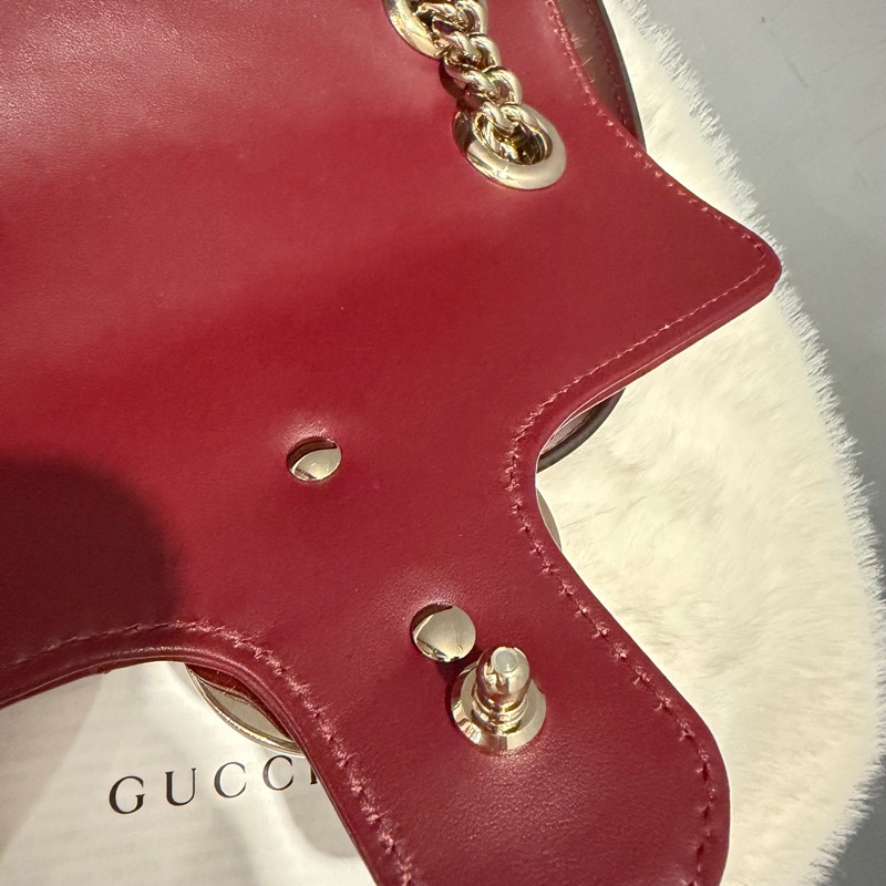 Gucci 新款 GG marmont 斜背包 肩背包 安可拉紅 淡金釦-36