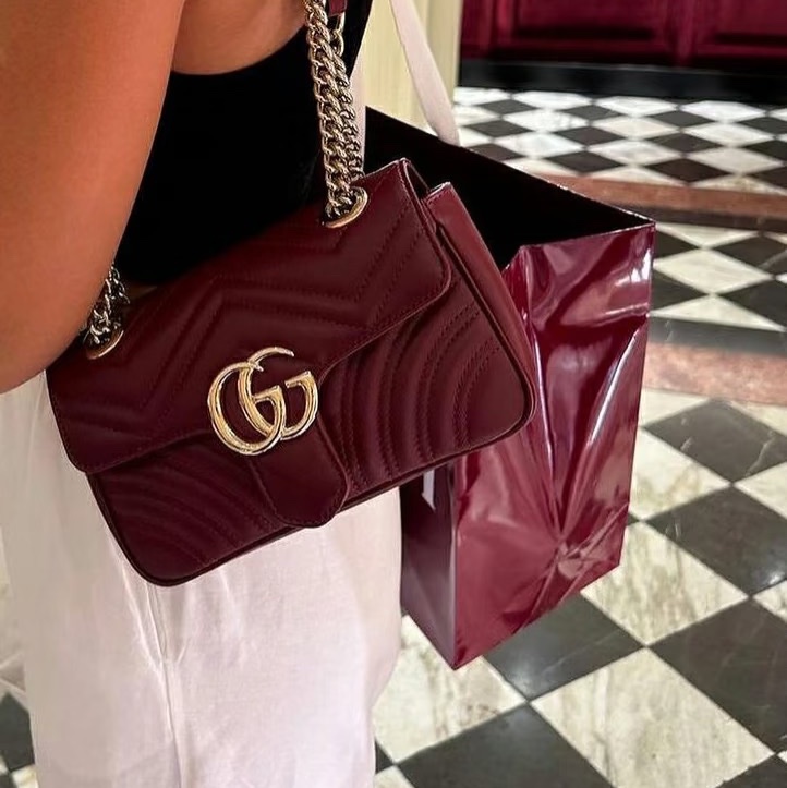 Gucci 新款 GG marmont 斜背包 肩背包 安可拉紅 淡金釦-41