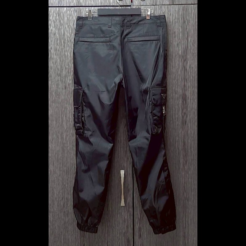 PRADA 普拉達 三角標 RE-NYLON 男黑色防風防水縮口休閒長褲50號-2