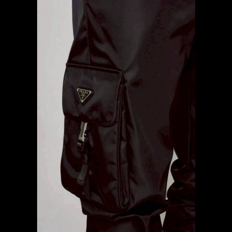 PRADA 普拉達 三角標 RE-NYLON 男黑色防風防水縮口休閒長褲50號-3