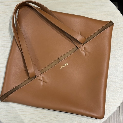 Loewe 大折疊托特包
