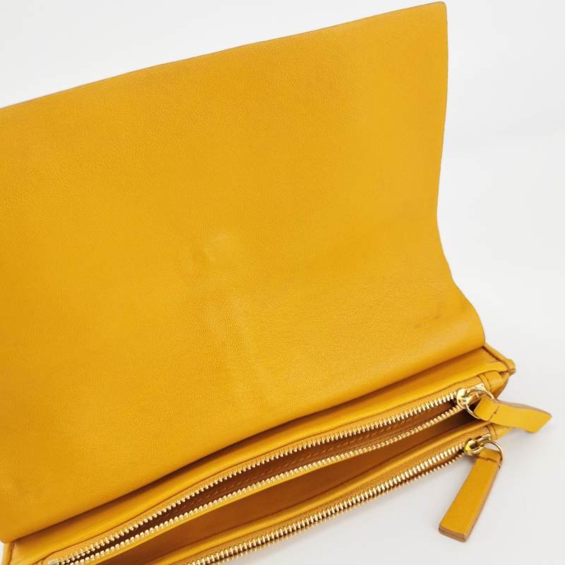 Celine羊皮純色金屬扣單肩包-14