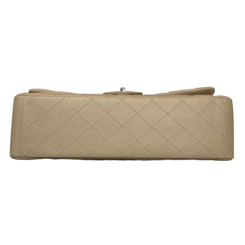 CHANEL 香奈兒 CLASSIC FLAP MAXI BAG 33 肩背包 荔枝牛皮 奶茶色 銀扣-4