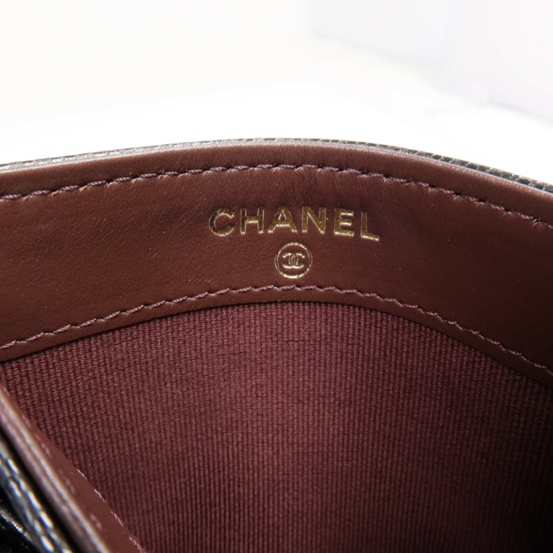 CHANEL 牛皮皮革Card Holder金扣卡片套-11