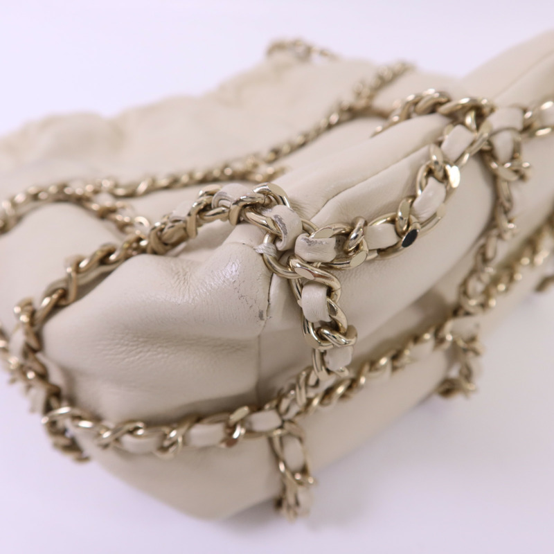 CHANEL 羊皮皮革Drawstring Bag金扣鏈帶肩背袋-13
