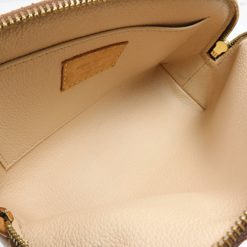 LOUIS VUITTON Monogram Cosmetic Pouch金扣手拿包-8