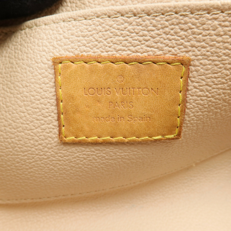 LOUIS VUITTON Monogram Cosmetic Pouch金扣手拿包-9