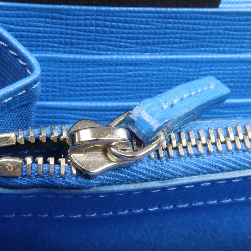 FENDI 牛皮皮革Long Wallet銀扣長錢包-17