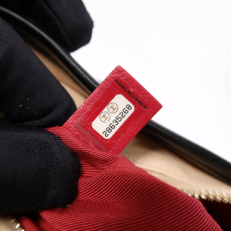 CHANEL 牛皮皮革Gabrielle Small肩背袋-6