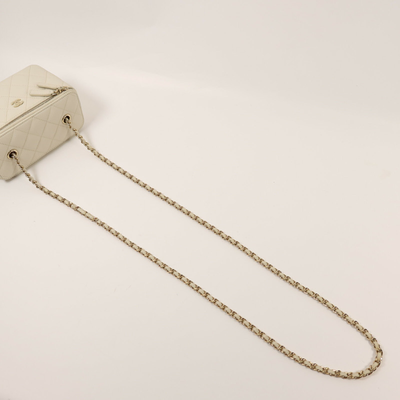 CHANEL 牛皮皮革Vanity Case金扣鏈帶肩背袋-7