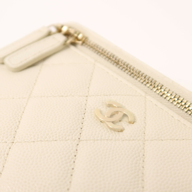 CHANEL 牛皮皮革Vanity Case金扣鏈帶肩背袋-14