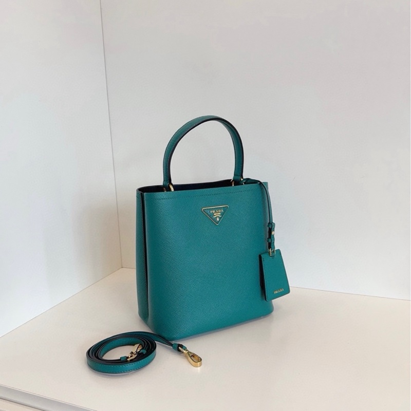 Prada普拉達 Panier Saffiano十字紋牛皮水桶包-1