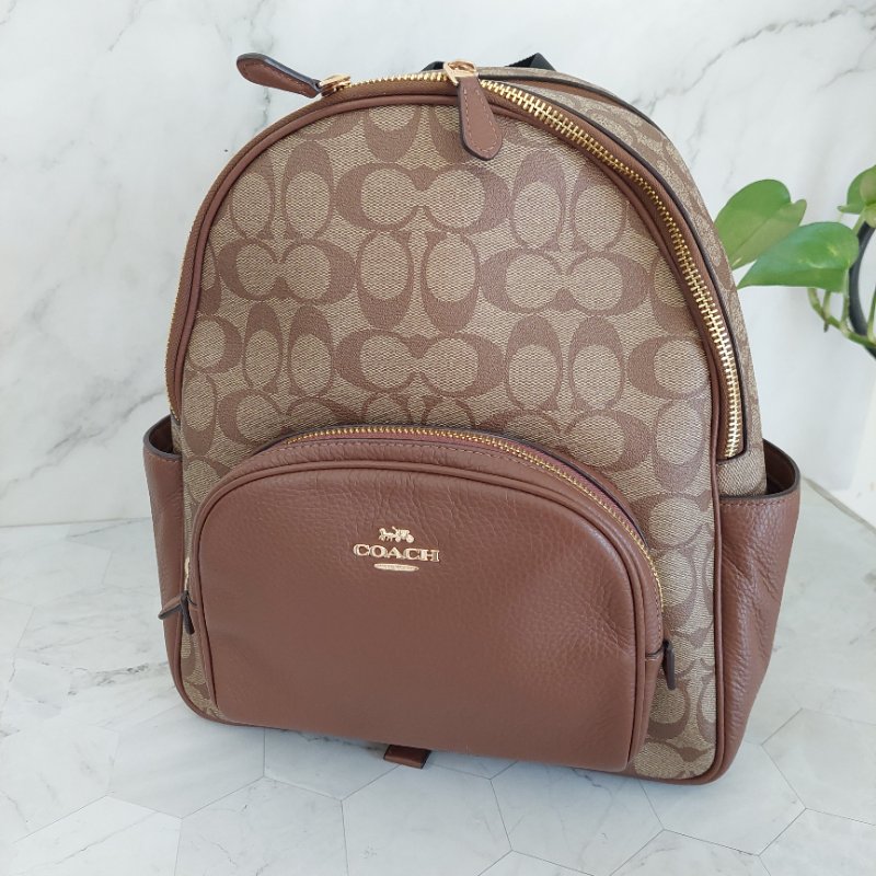 COACH 🎀現品實拍 🎀經典撞色印花LOGO 雙肩後背包.駝/咖-13