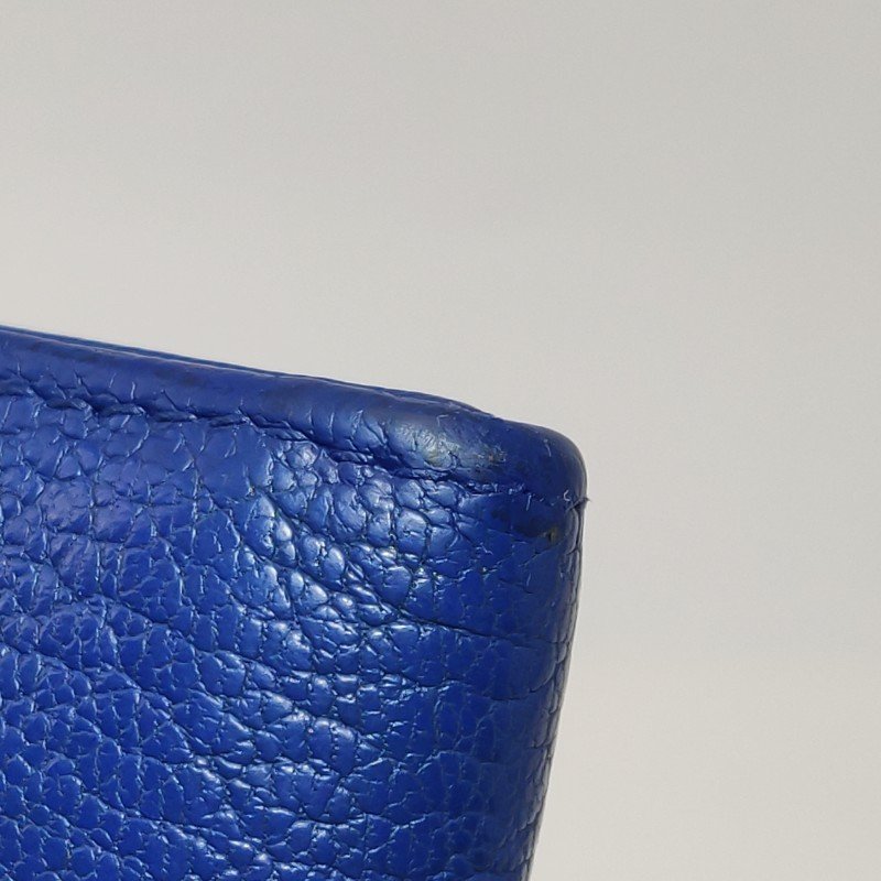 Miu Miu羊皮純色字母Logo斜挎包-14