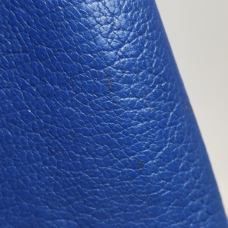 Miu Miu羊皮純色字母Logo斜挎包-16