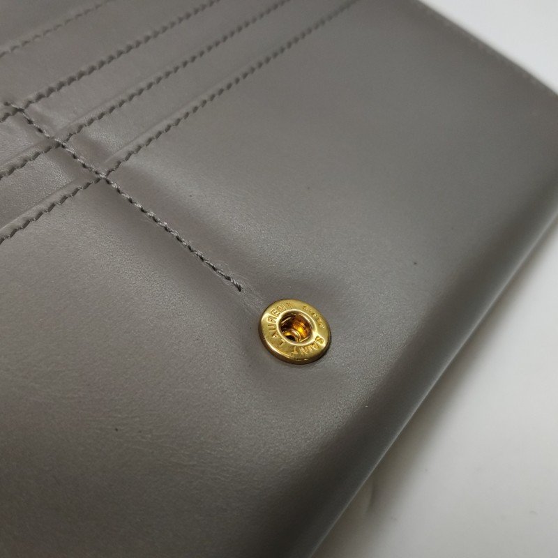 Saint Laurent牛皮純色字母logo錢包-10