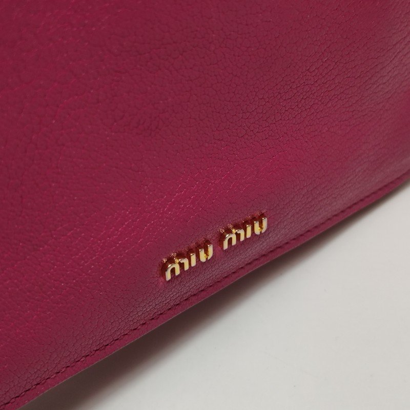 Miu Miu Madras羊皮拼色金屬鎖扣斜挎包單肩包-14