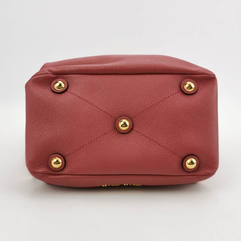 Miu Miu羊皮純色金屬鎖扣斜挎包單肩包-5