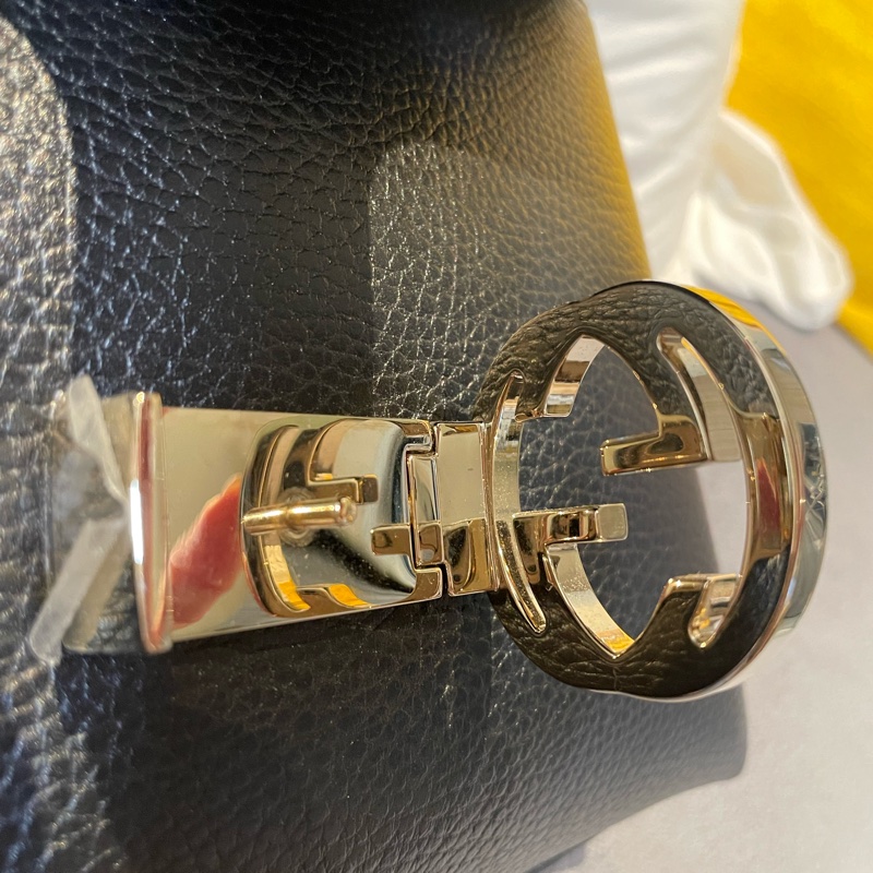 Gucci 荔枝紋牛皮梯形肩背包-15