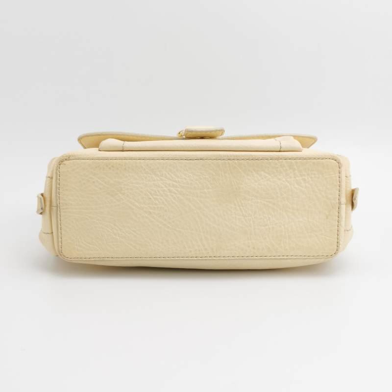 Celine牛皮純色翻蓋單肩包-4