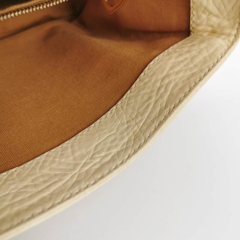 Celine牛皮純色翻蓋單肩包-8