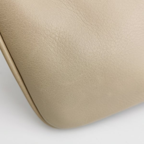 Celine牛皮純色翻蓋斜挎包-13