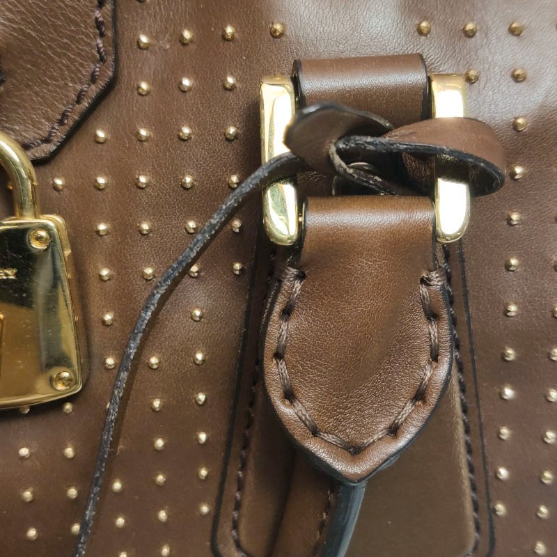 Burberry牛皮純色拉鏈手提包-24