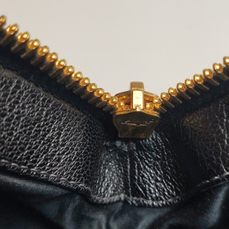 Miu Miu羊皮字母logo斜挎包單肩包-10