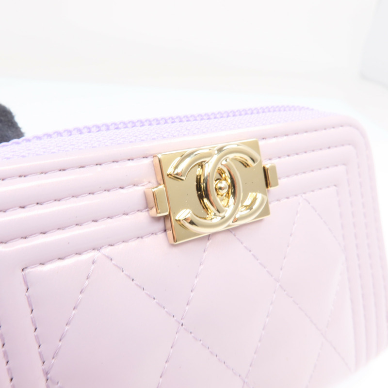 CHANEL 漆皮皮革Boy Coin Purse金扣零錢包-12