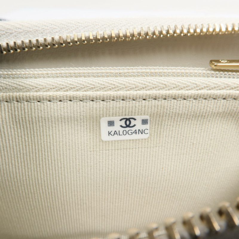 CHANEL 牛皮皮革Card Case銀扣卡片套-14