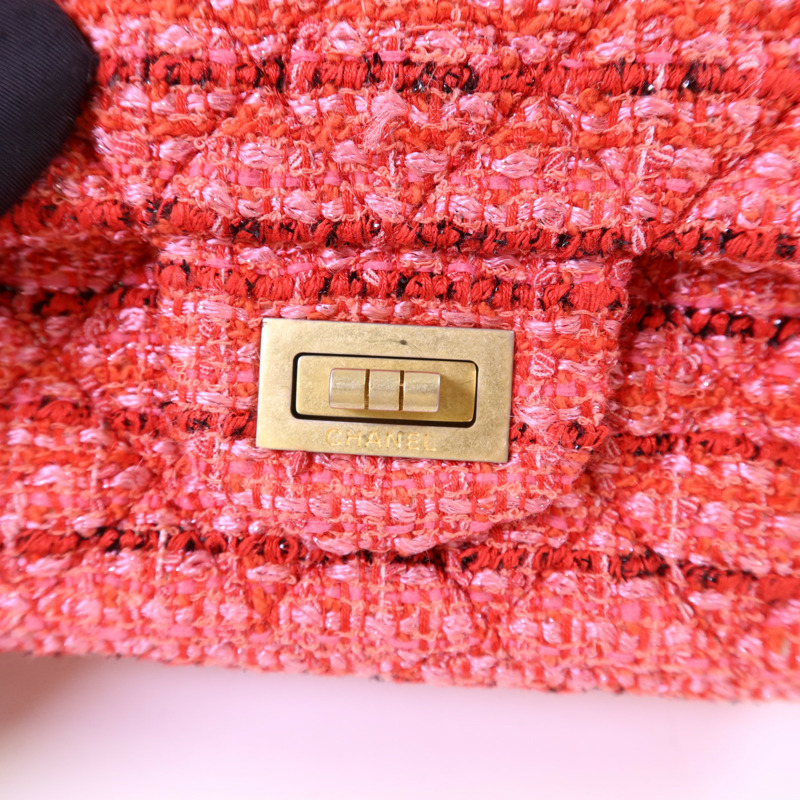 CHANEL 斜紋軟呢Mini Reissue 2.55金扣鏈帶肩背袋-11