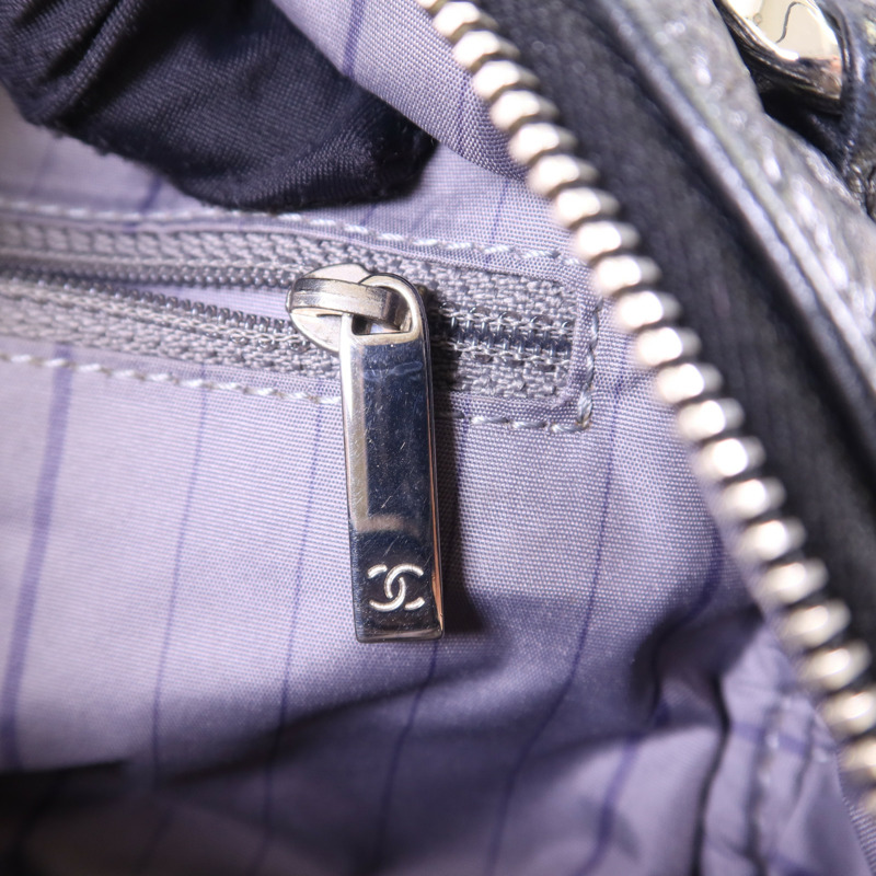 CHANEL 牛皮皮革Chain Shoulder銀扣鏈帶肩背袋-8