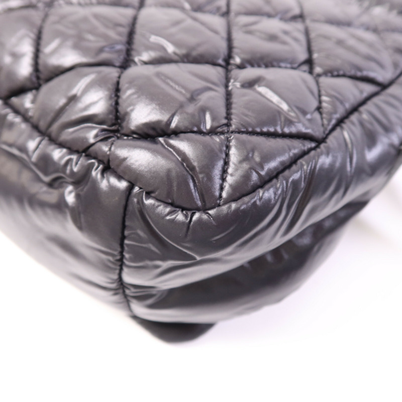 CHANEL 尼龍Coco Cocoon銀扣肩背袋-11