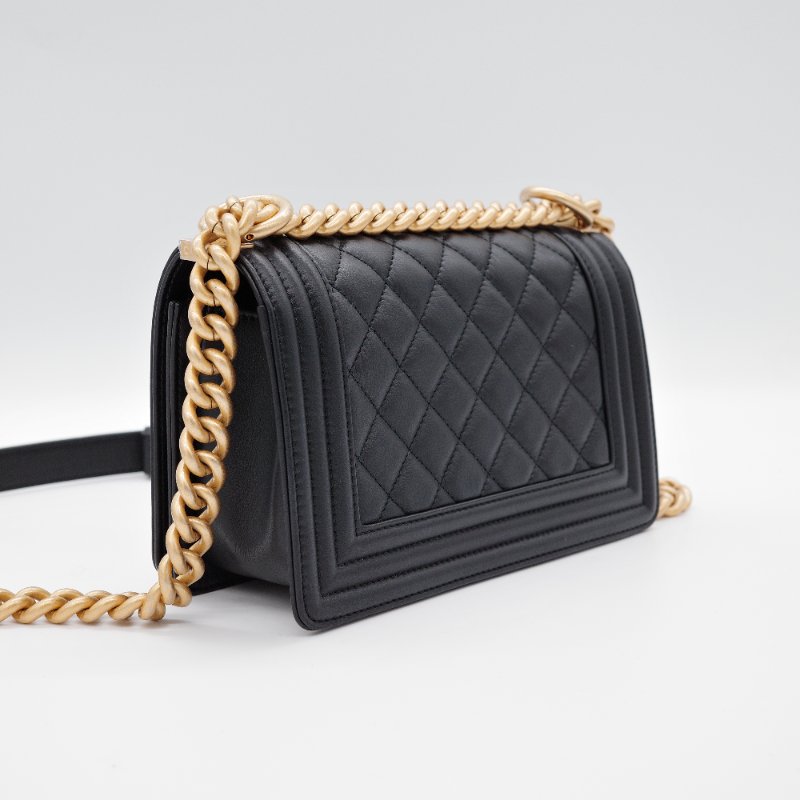 (專櫃19萬5)Chanel 香奈兒 Boy Chanel 黑色 牛皮 金扣 小號 口蓋包 翻蓋包 肩背包 鍊條包-4
