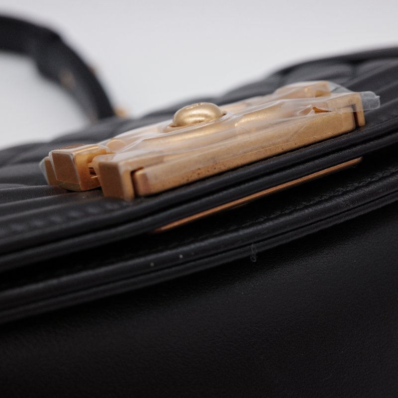 (專櫃19萬5)Chanel 香奈兒 Boy Chanel 黑色 牛皮 金扣 小號 口蓋包 翻蓋包 肩背包 鍊條包-9