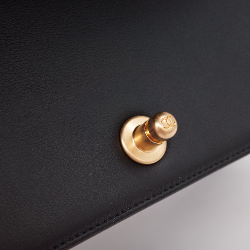 (專櫃19萬5)Chanel 香奈兒 Boy Chanel 黑色 牛皮 金扣 小號 口蓋包 翻蓋包 肩背包 鍊條包-17