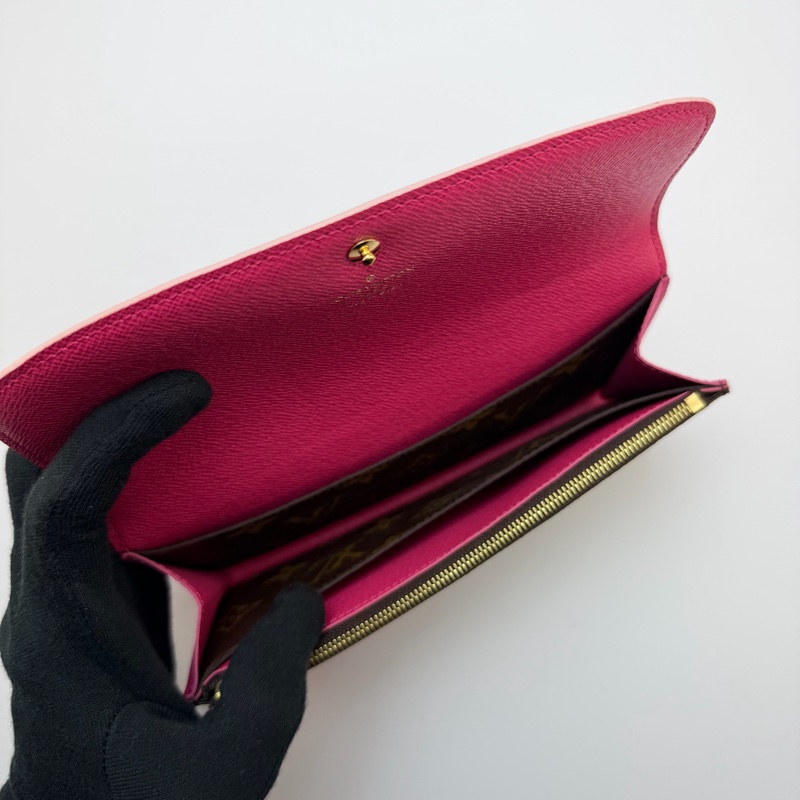 LV M64202 經典花紋牛皮花卉造型釦式長夾-4