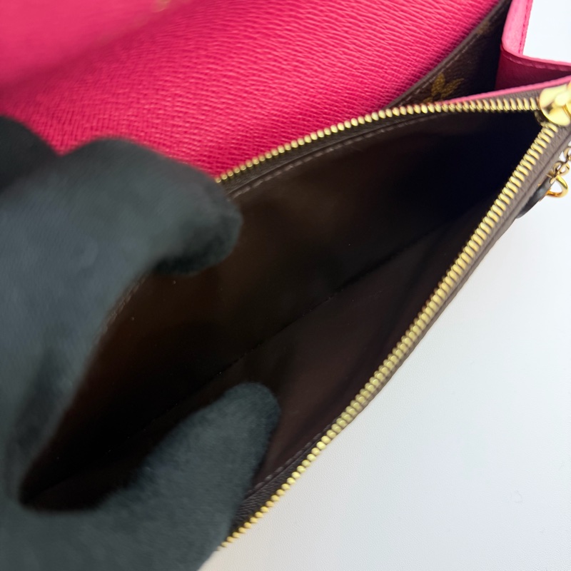 LV M64202 經典花紋牛皮花卉造型釦式長夾-5